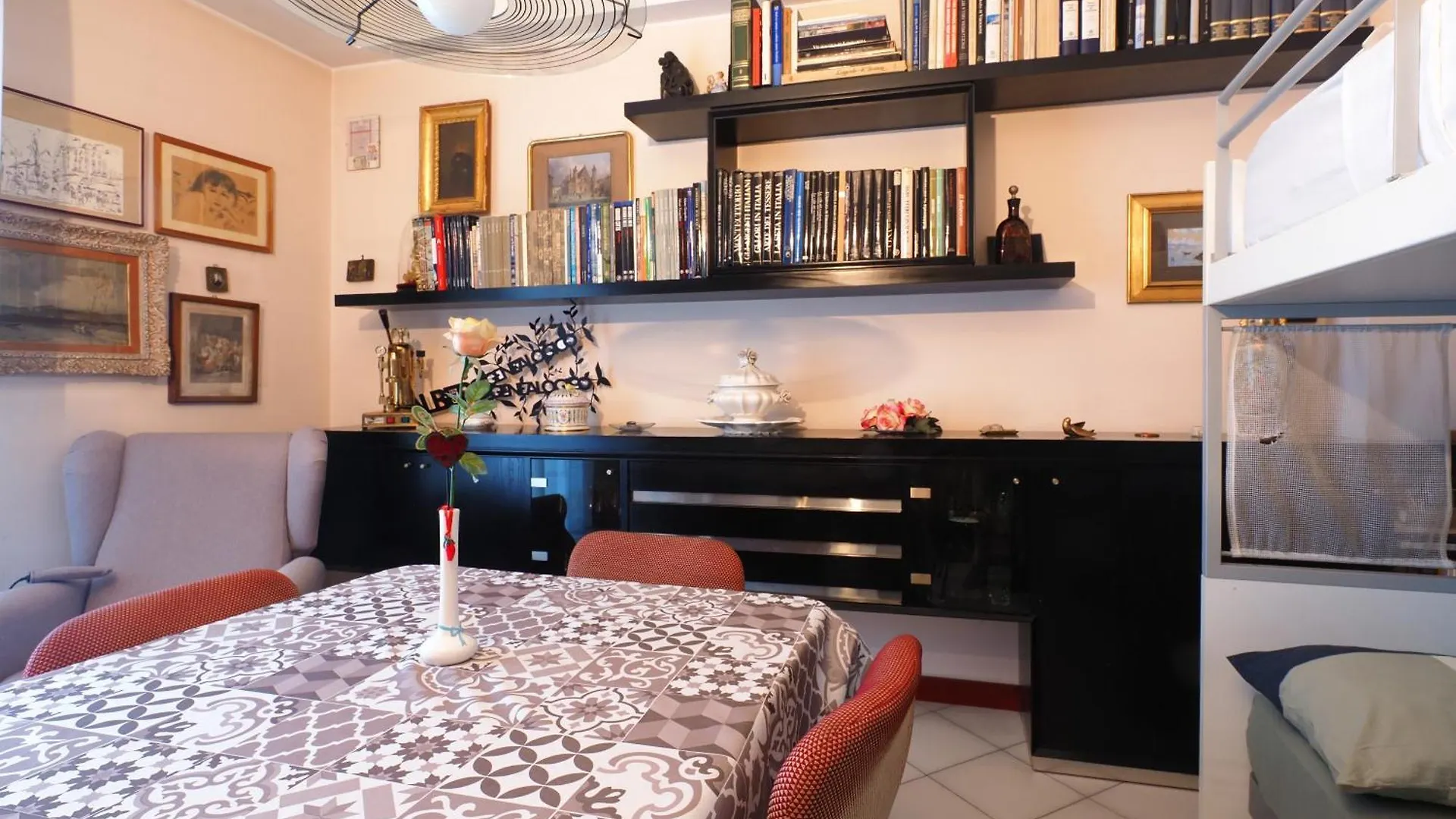 Appartamento Primopiano - Savona B Milano Italia
